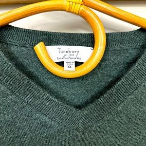 Turnbury merino wool men’s sweater